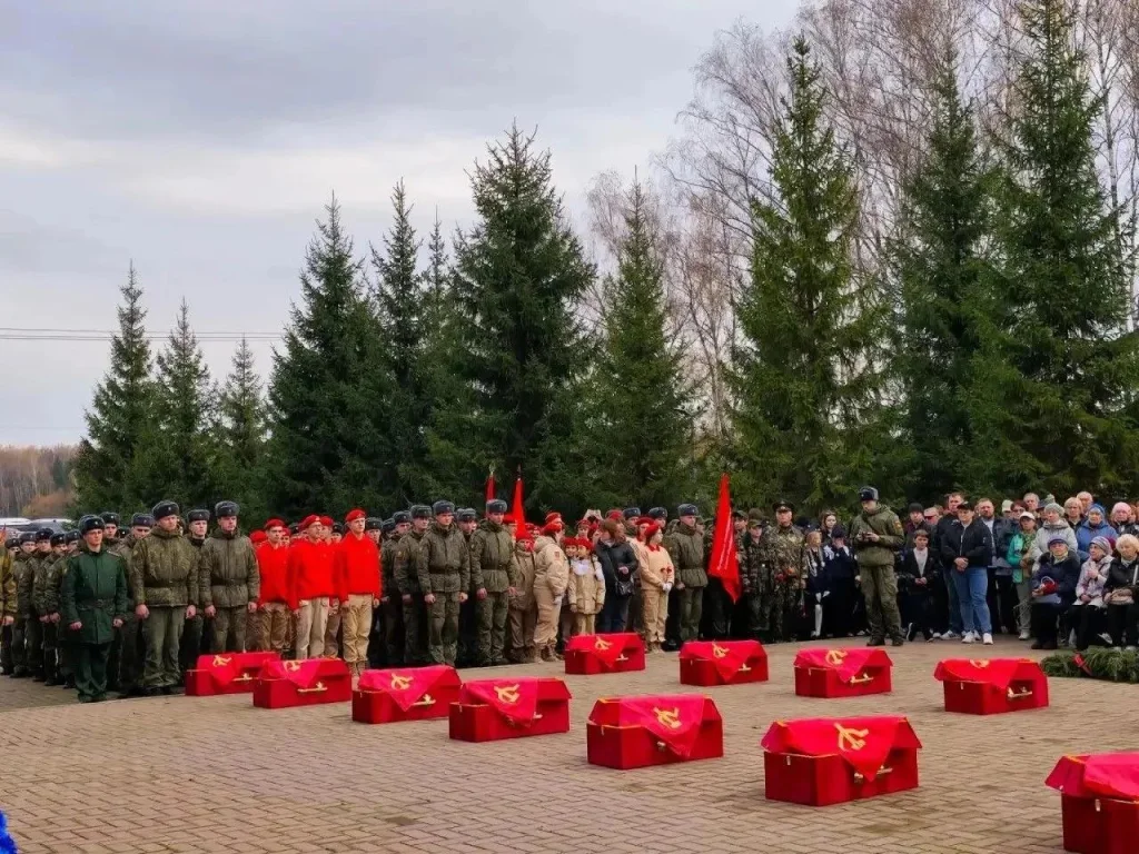 В Жуковском округе перезахоронили останки 28 бойцов Великой Отечественной войны