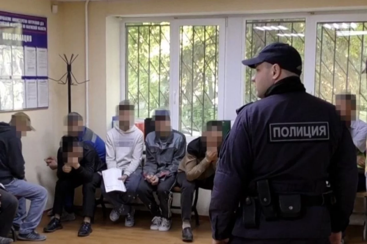 Калужская область отменила выплаты мигрантам-зэкам при подписании контракта