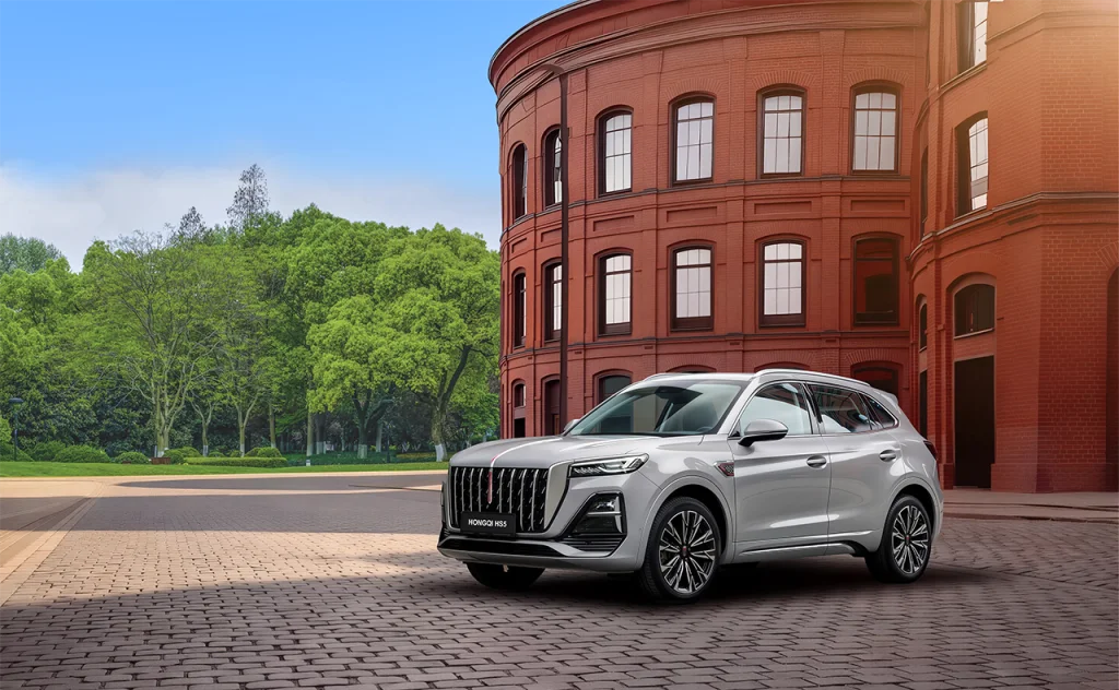 HONGQI HS5. Характер, который не требует доказательств