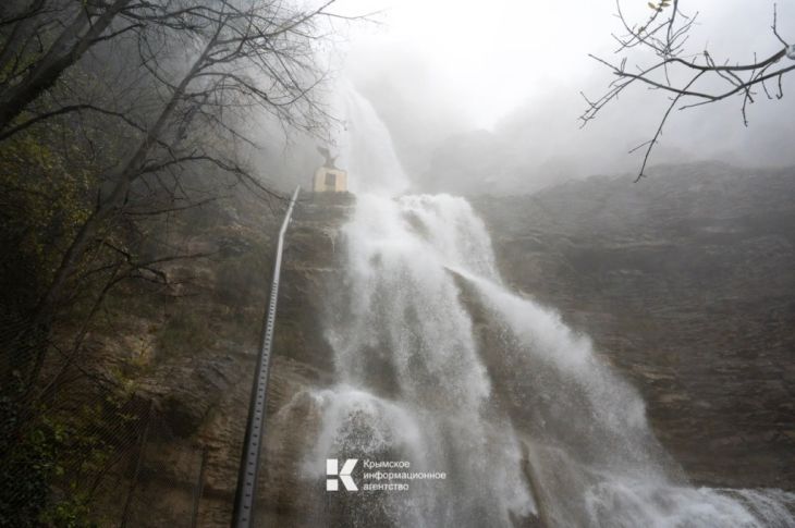 Маршрут к водопаду Учан-Су закрыли из-за угрозы камнепада