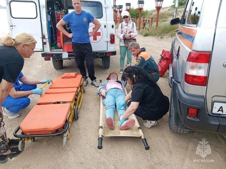 В горах под Судаком спасли туристку