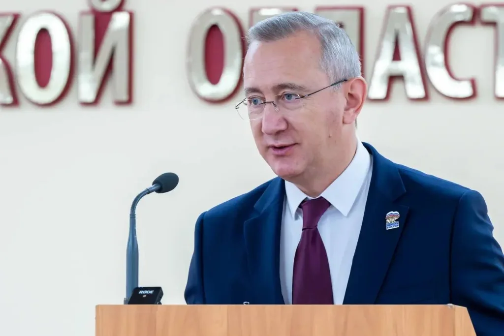 Шапша выразил соболезнования семьям погибших от вражеской террористической атаки в Татарстане