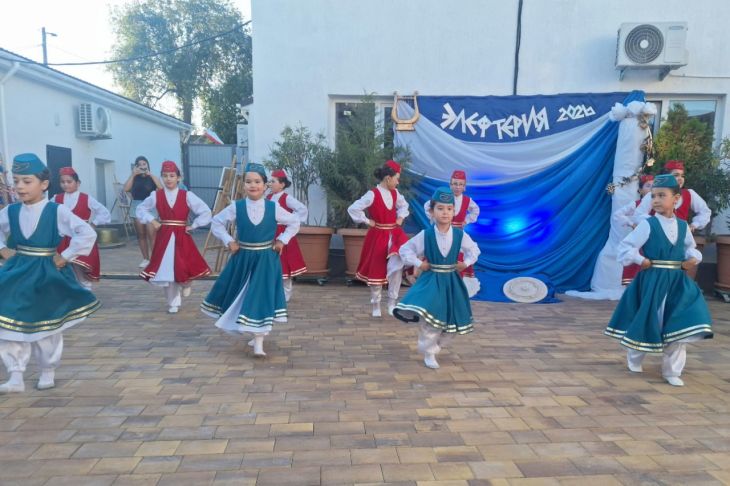В Евпатории прошел ежегодный фестиваль греческой культуры «Элефтерия-2026»