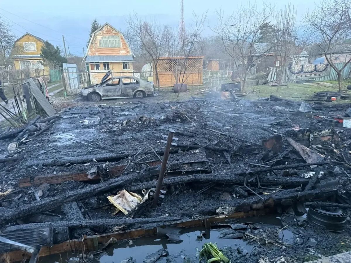 Два человека погибли при пожаре в Тихоновой Пустыни