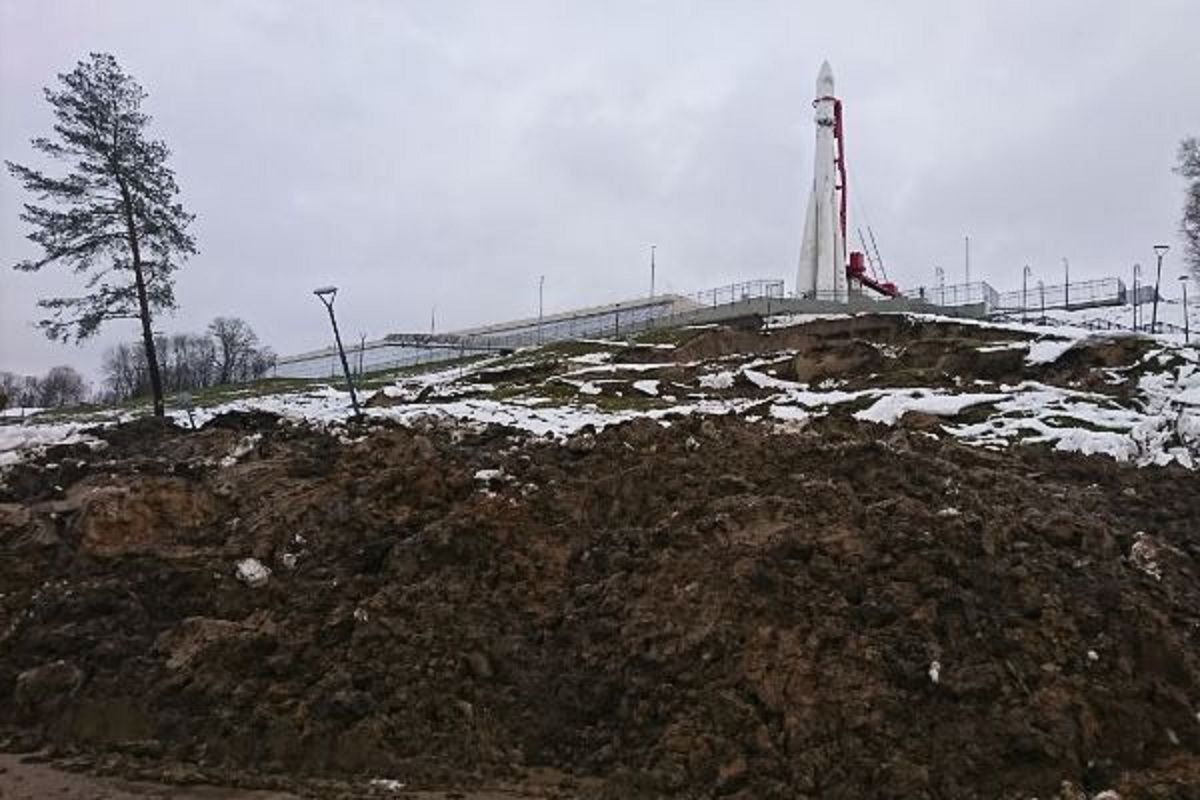 Допустившая обрушение склона у музея космонавтики в Калуге компания вновь оспаривает взыскание 23 млн