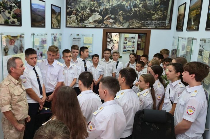Евпаторийские музеи сегодня провели акцию, посвященную Дню знаний