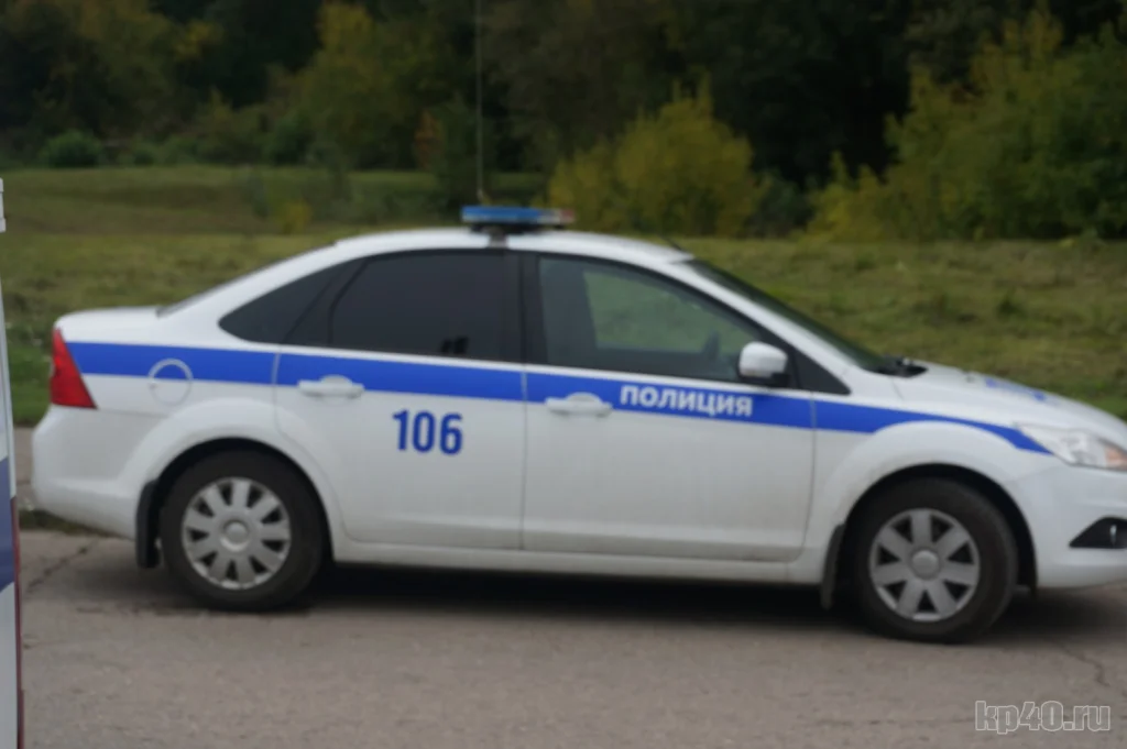 Три человека пострадали в аварии рядом с Медынью