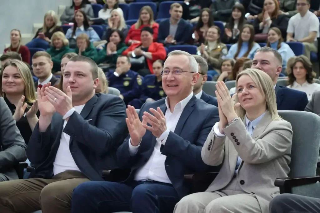 Губернатор Калужской области подвёл итоги работы с молодёжью