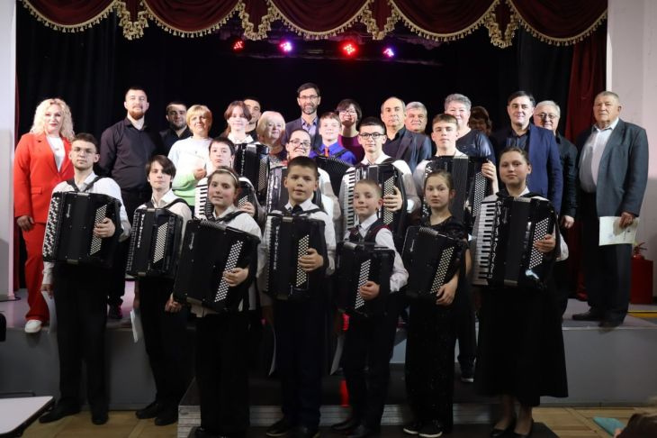 В Крыму объявили победителей VI Всероссийского конкурса «День баяна, аккордеона и гармоники»