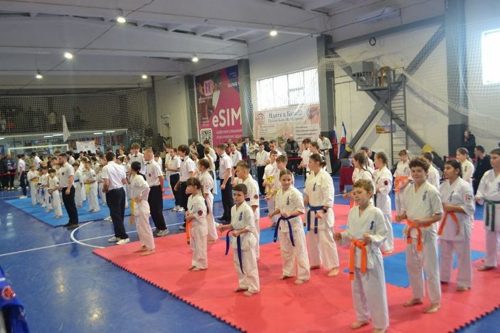 150 спортсменов собрали Чемпионат и Первенство Республики Крым по киокушин