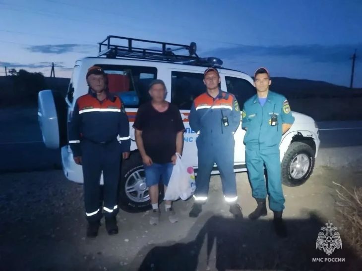 Спасатели эвакуировали туриста из горной местности в Коктебеле