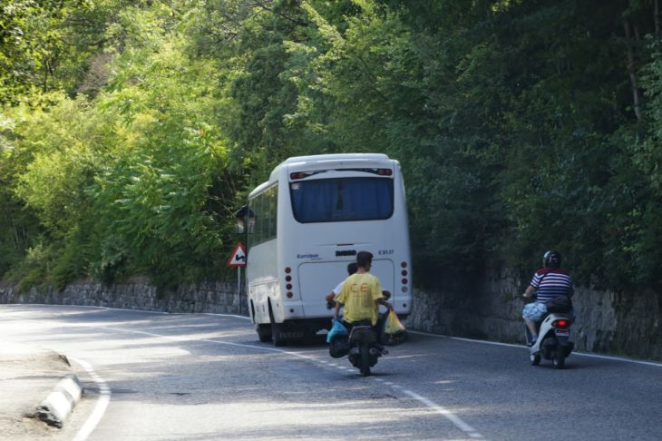 Госавтоинспекция Крыма выявила за сутки 115 нарушений среди водителей мототранспорта
