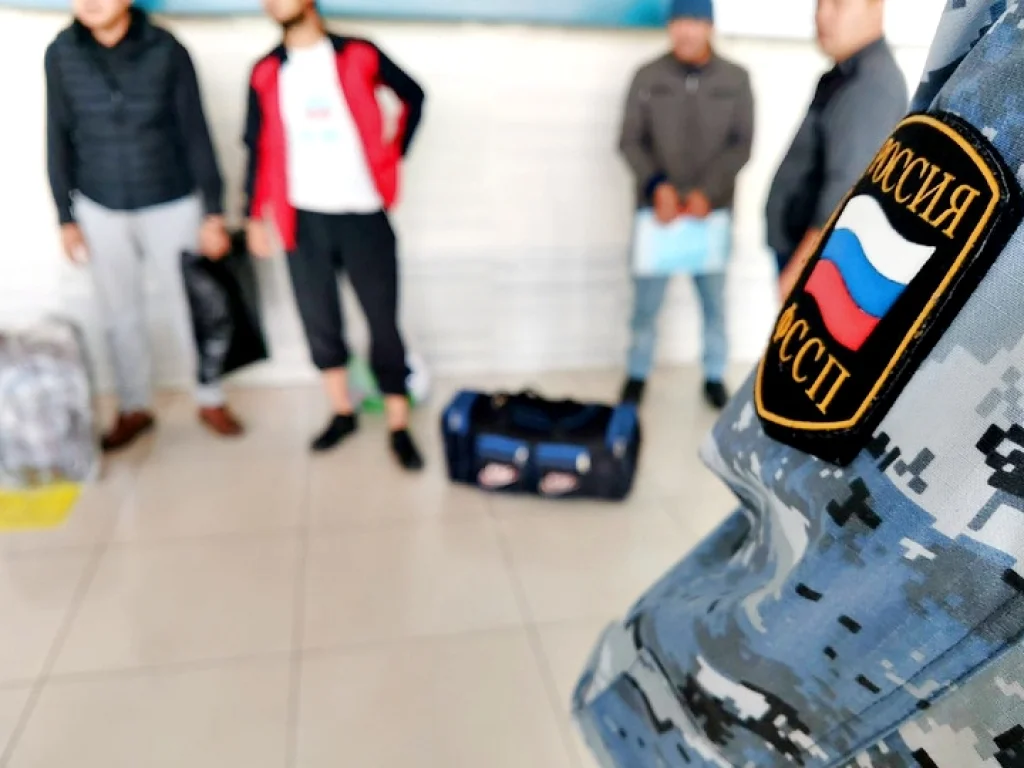 40 мигрантов выслали из Калужской области
