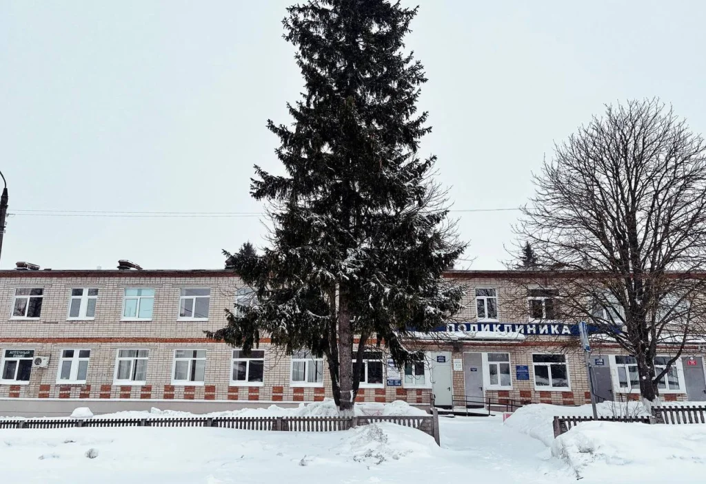 Министр рассказала о работе поликлиники в Перемышле