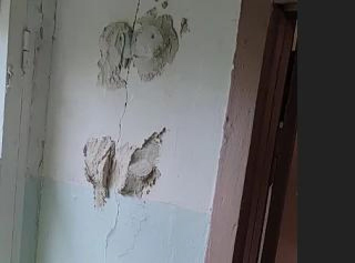 «Шлепки из цемента»: многоэтажка в Балабаново продолжает рассыпаться