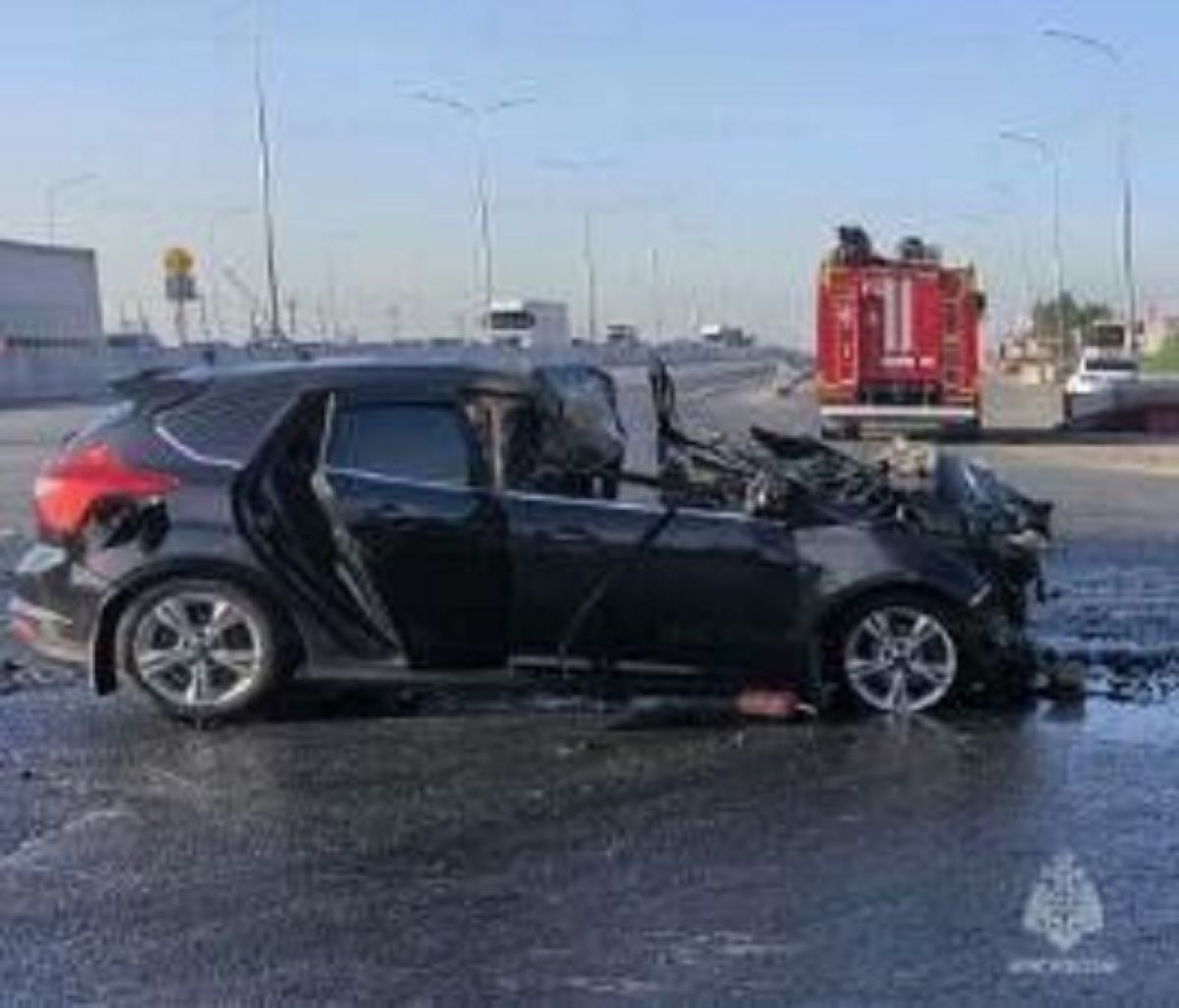 Водитель пострадал в загоревшейся после ДТП машине на трассе в Калужской области