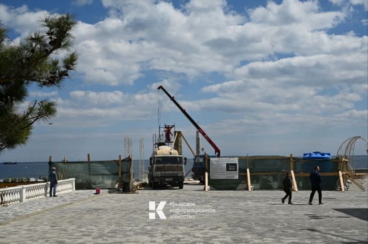 Полуротонду в Алуште восстановят к 30 мая