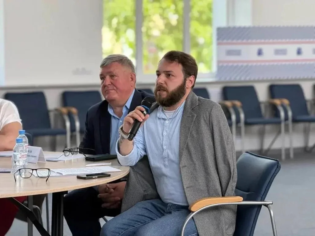 В Калуге прошел круглый стол представителей власти с участниками спецоперации