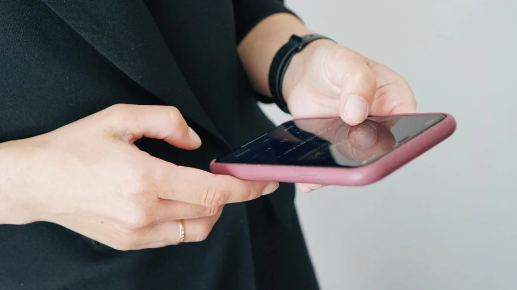 МТС поможет калужанам с нарушением слуха пользоваться голосовой связью