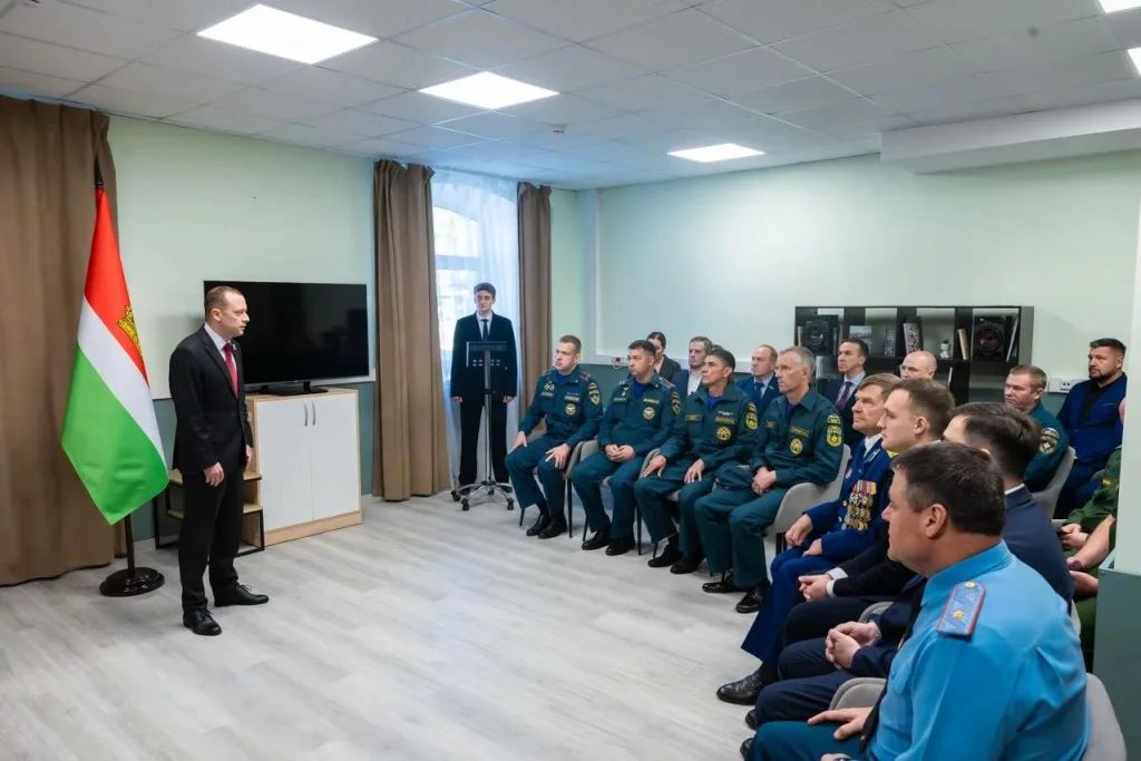 Калужанам вручили региональные награды в фонде «Защитники Отечества»