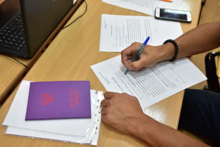 В Симферополе прокуратура не дала отчислить сироту из колледжа