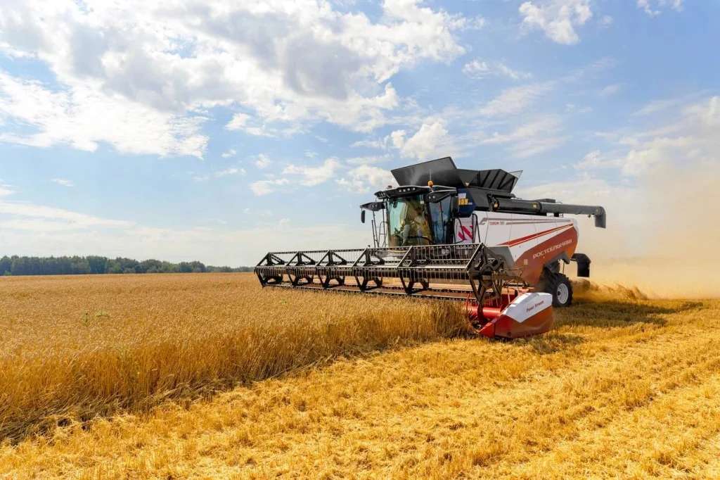 Зерноуборочные комбайны Ростсельмаш: опытные аграрии рекомендуют