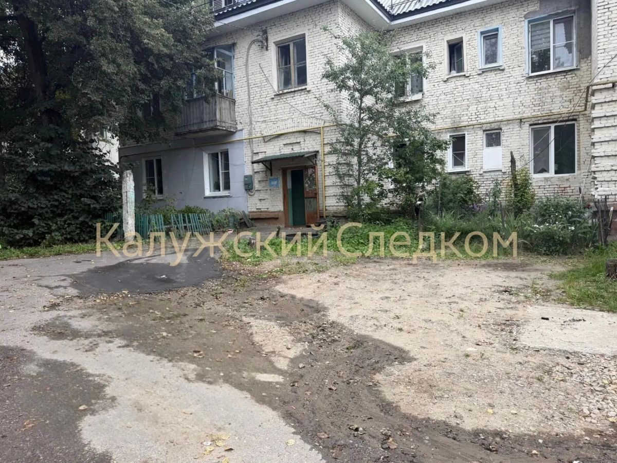 Молодой калужанин чуть не зарезал сестру и соседку